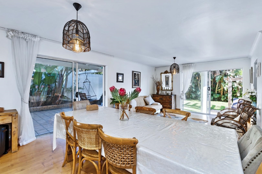 5 Bedroom Property for Sale in Fresnaye Western Cape